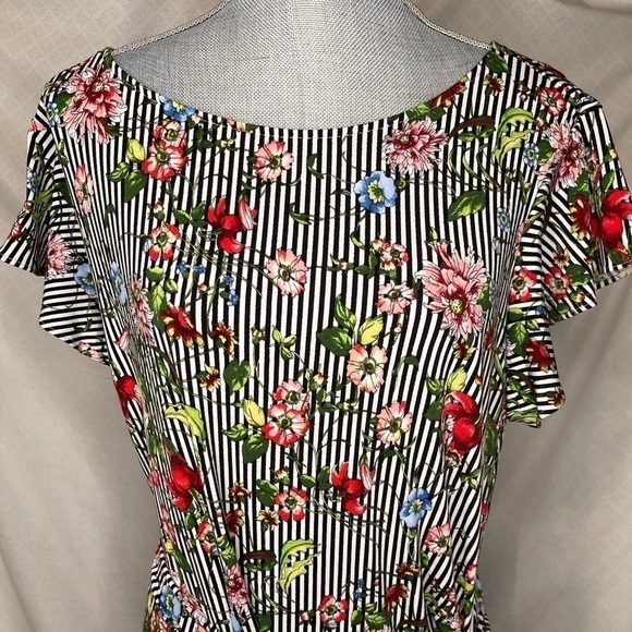 Eci NEW YORK BLACK WHITE STRIPE FLORAL PATTERN FAUX WRAP FLOUNCE SLEEVE DRESS XL - Picture 3 of 10